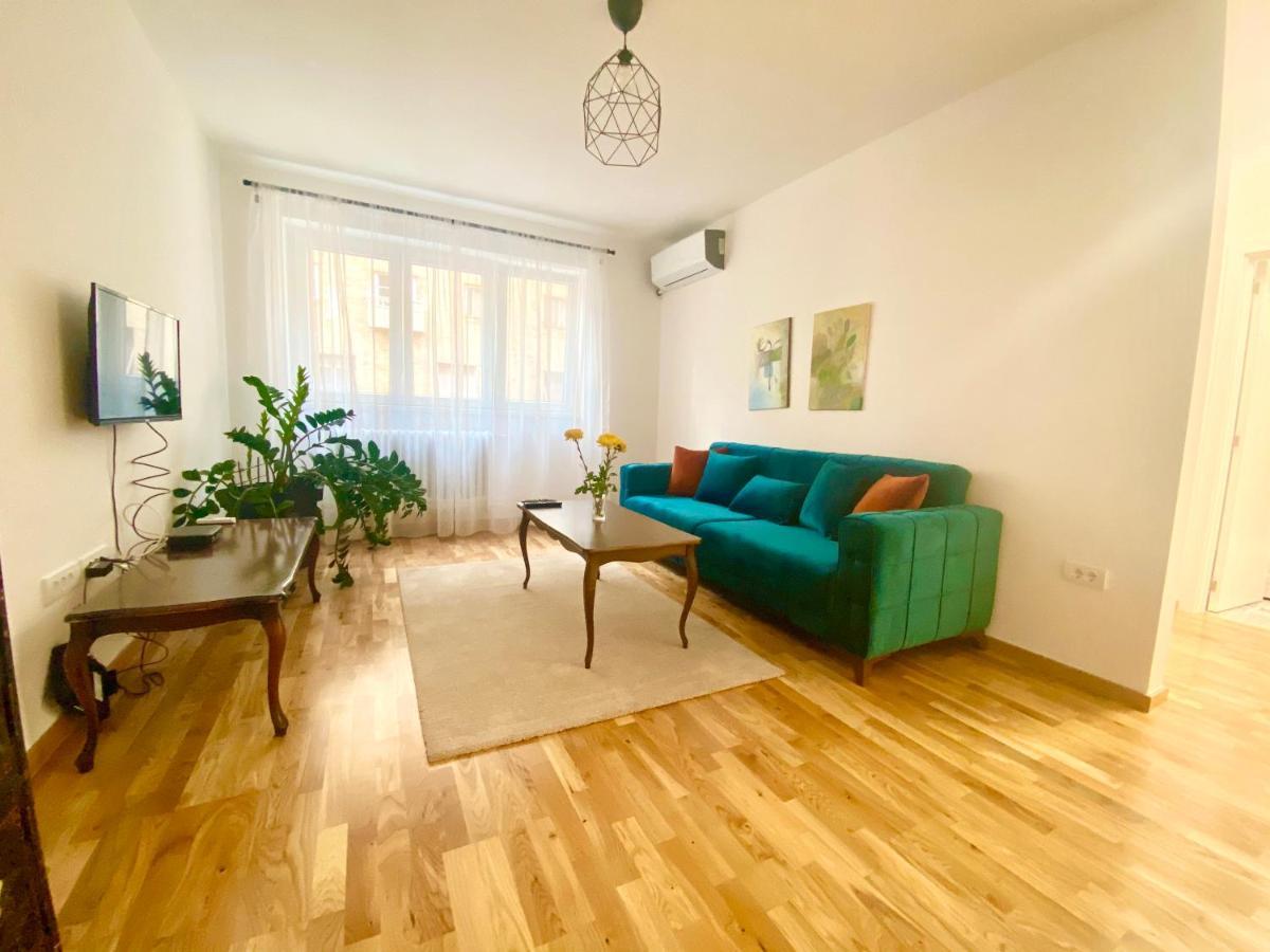 Uptown Girl Apartment Belgrade Exterior photo